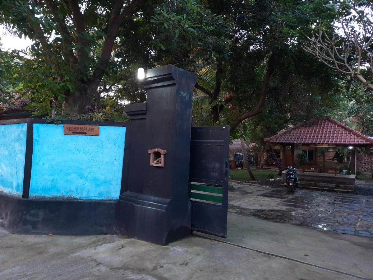 Penginapan Sedap Malam Lovina  Exterior photo